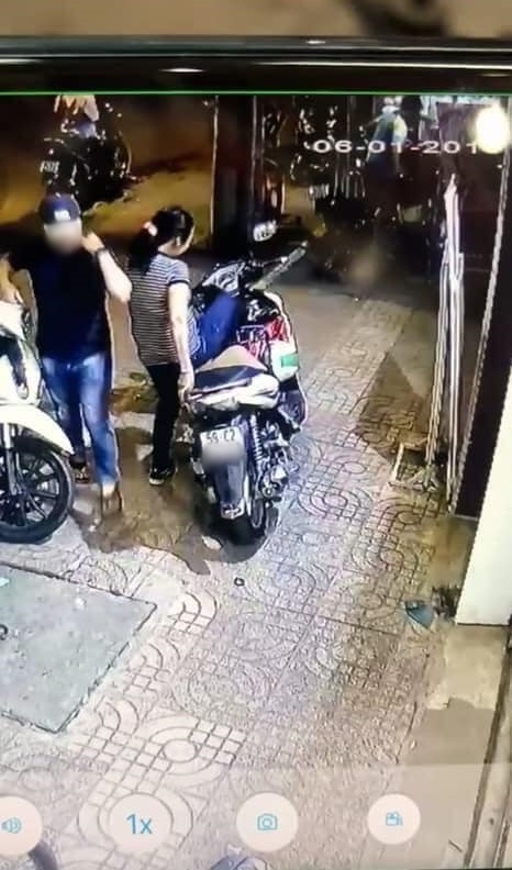 Người phụ nữ đến salon làm tóc dở, xin ra ngoài rồi đi mất hút khiến tiệm phải đăng tin 'tìm người thân' - Ảnh 4