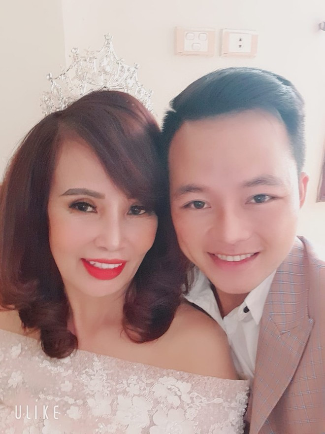 Cô dâu Thu Sao tiết lộ chuyện phòng the với chồng trẻ kém 36 tuổi - Saostar.vn
