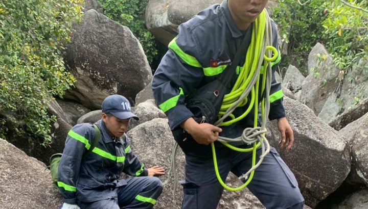 Tìm thấy thi thể nam thanh niên sau 6 ngày mất tích trên núi ở Khánh Hòa- Ảnh 1.