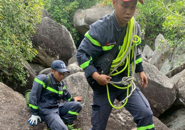 Tìm thấy thi thể nam thanh niên sau 6 ngày mất tích trên núi ở Khánh Hòa- Ảnh 1.